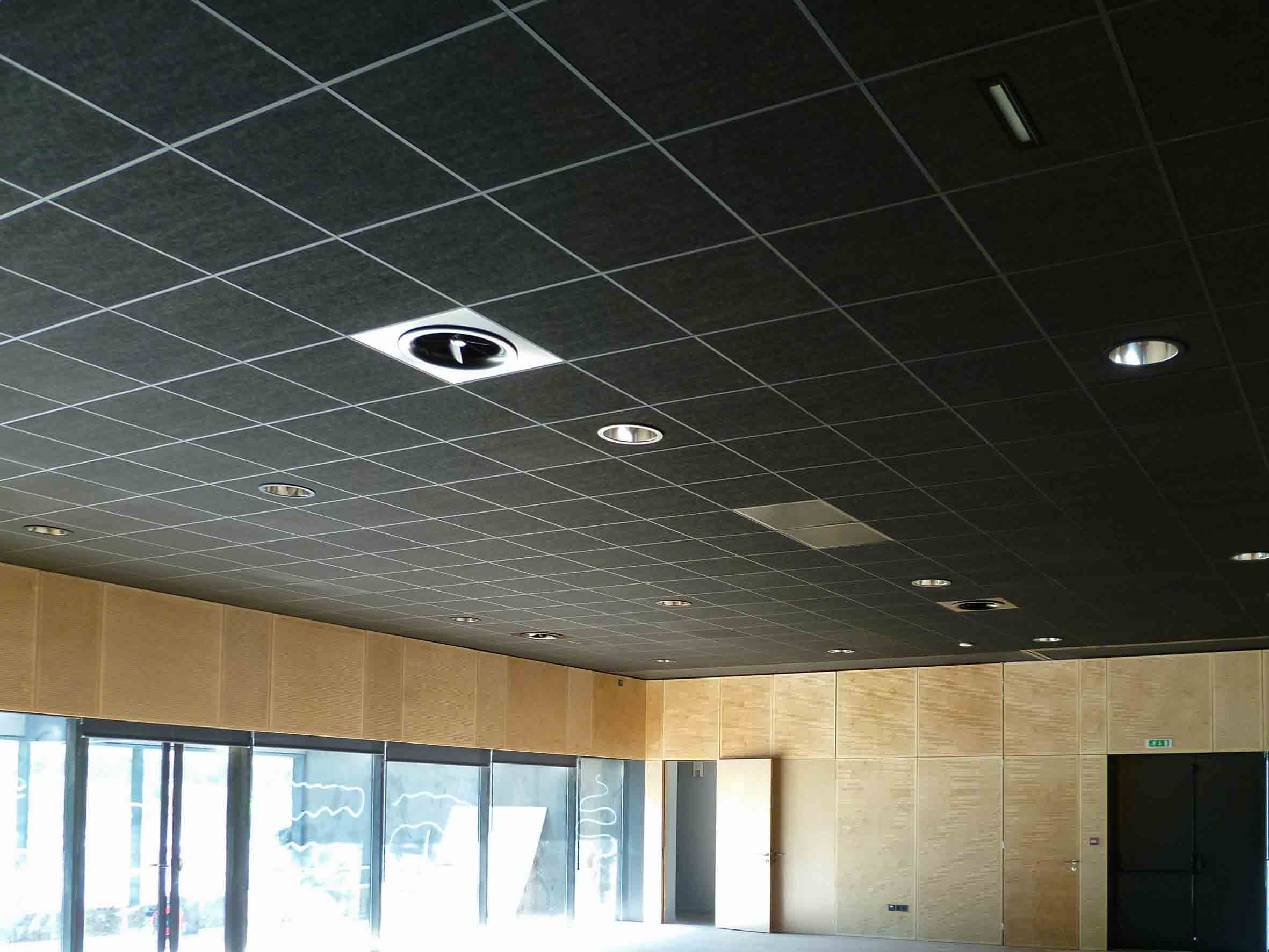 Plafond suspendu dalles en fibre minérale